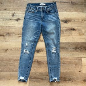 TNR jeans Distressed Low Rise Skinny Jeans